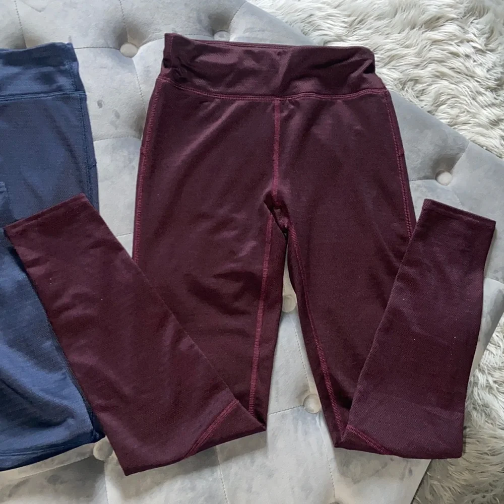 Two pairs of leggings - Picture 3 of 3